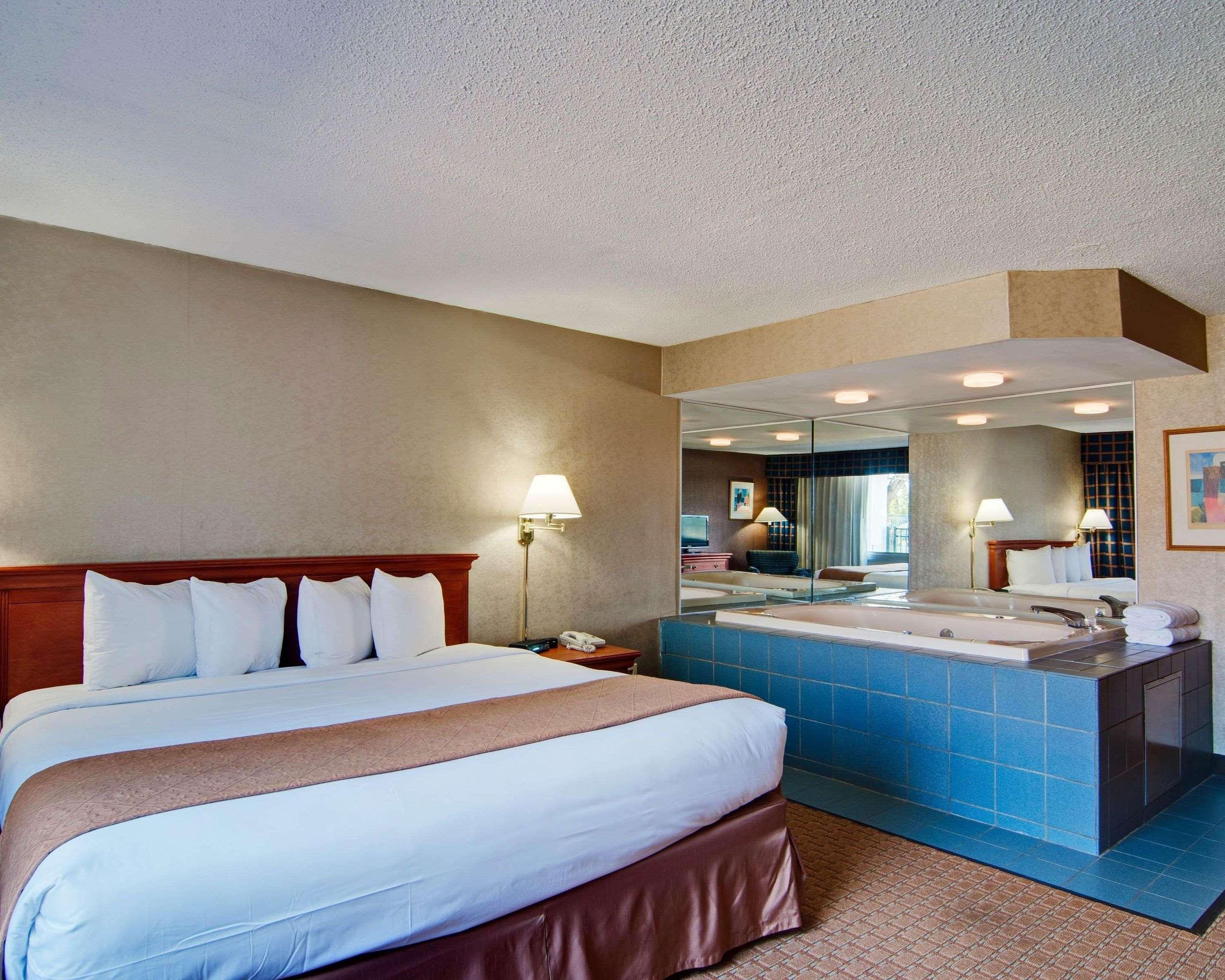 Quality Inn Beckley Exterior photo